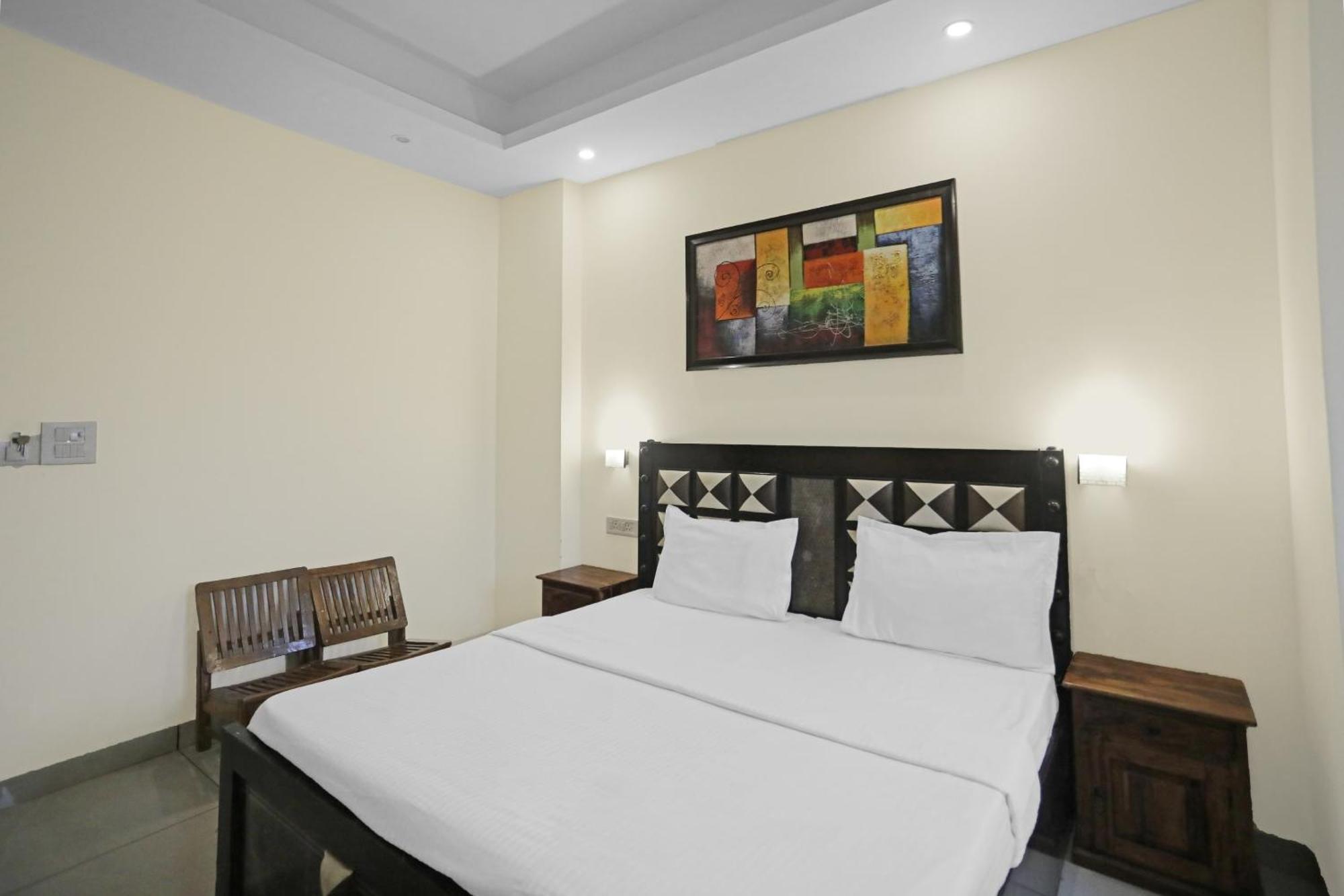 Super Hotel O Heart Beat Hotel Большая Нойда Экстерьер фото