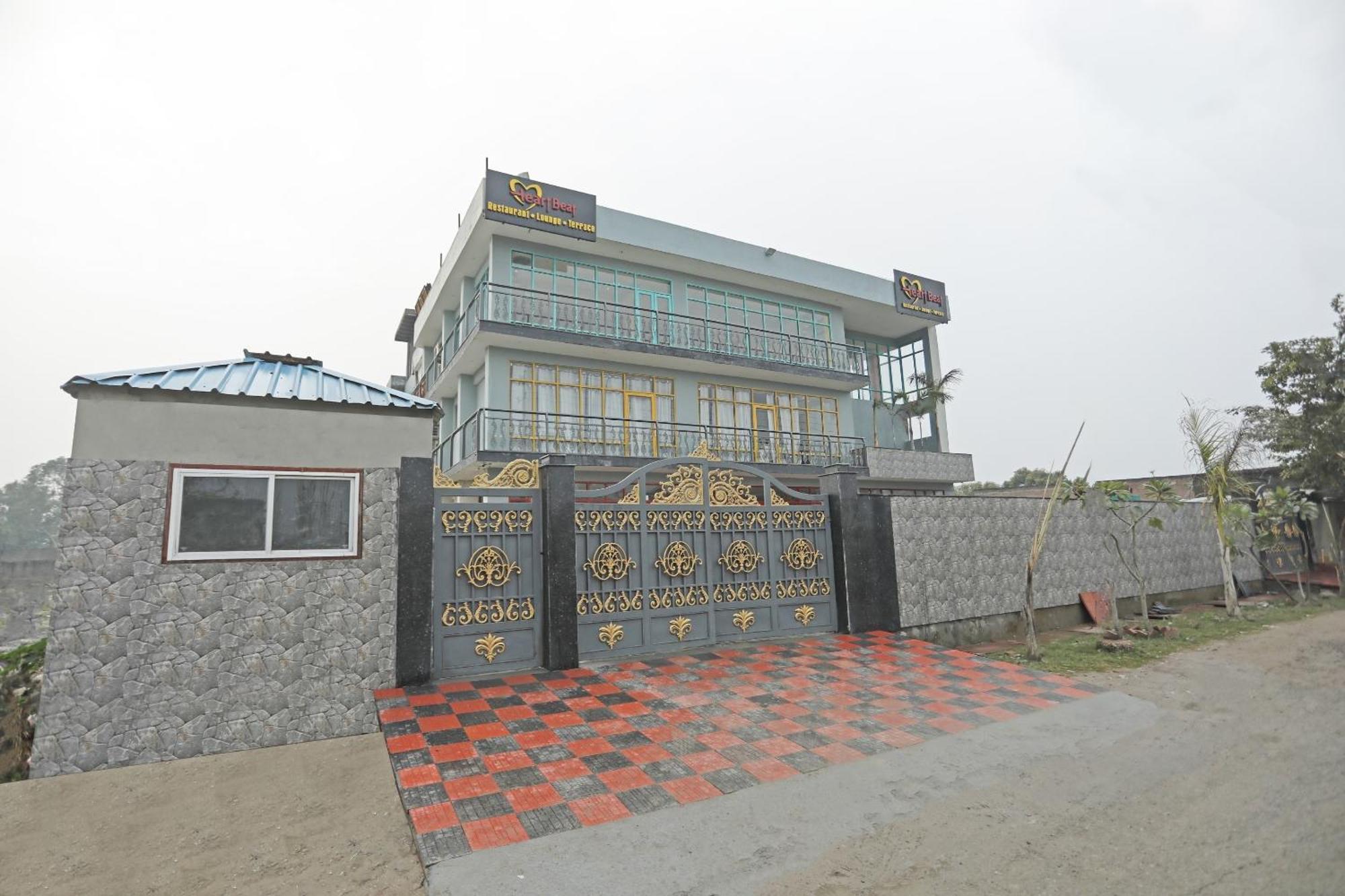 Super Hotel O Heart Beat Hotel Большая Нойда Экстерьер фото